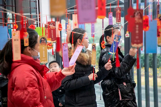 “文化大餐”讓年味更濃！安巢經開區文化惠民活動為佳節添彩！