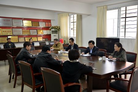 羅平局長赴市文化館調研指導群眾路線教育實踐活動