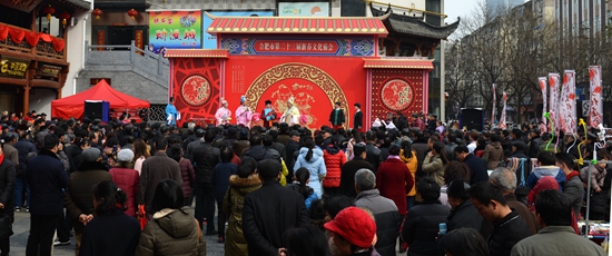 好戲連臺唱、戲迷過足癮
