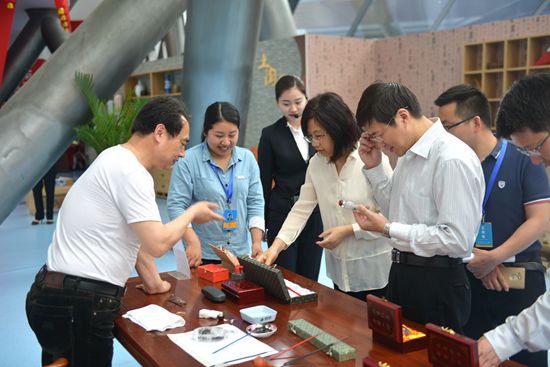 吳春梅副市長調研合肥市文化館