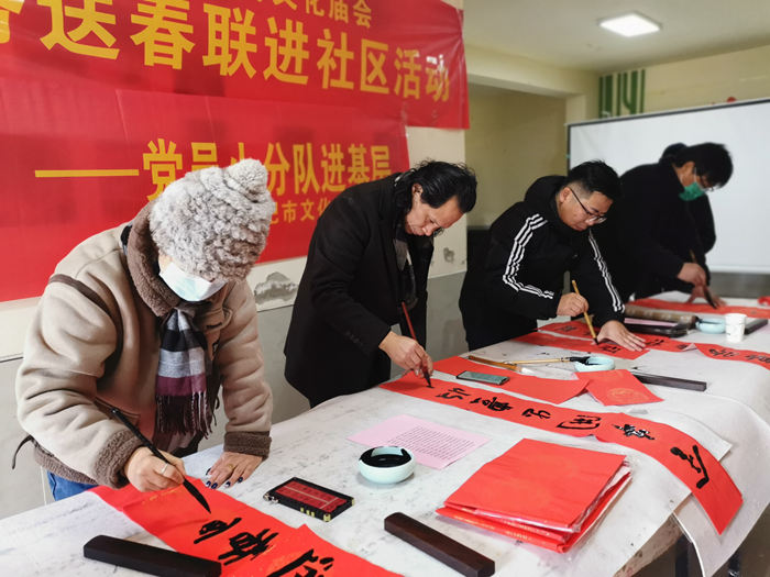 喜迎新春，福氣春聯送不停！