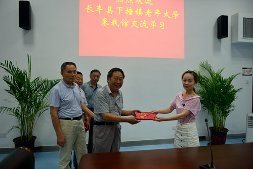 市文化館文化結對長豐縣下塘鎮老年大學