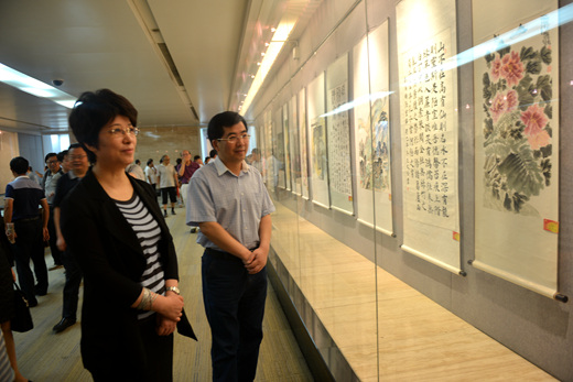 “魚水情深 文化惠民”全市文廣新系統(tǒng)書畫攝影展開幕