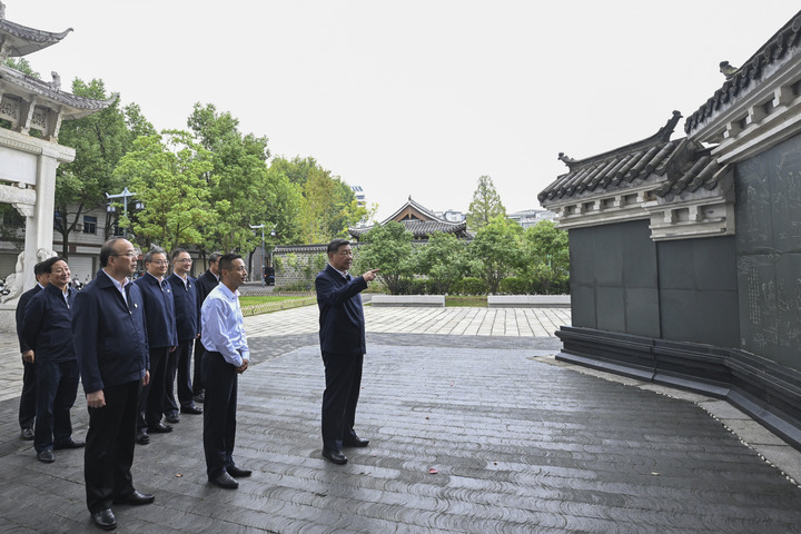 習(xí)近平在安徽考察時強(qiáng)調(diào) 發(fā)揮多重國家發(fā)展戰(zhàn)略疊加優(yōu)勢 奮力譜寫中國式現(xiàn)代化安徽篇章